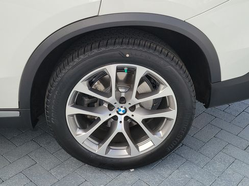 Certified 2024 BMW X5 sDrive40i w/ Parking Assistance Package RWD image 5