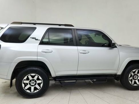 Used 2022 Toyota 4Runner TRD Off-Road image 6