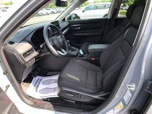 Certified 2025 Honda CR-V EX image 4