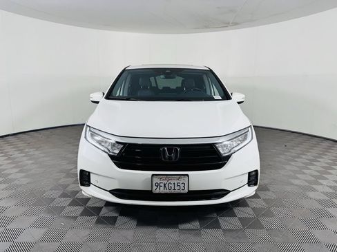 Used 2023 Honda Odyssey Touring image 3