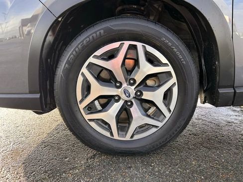 Used 2022 Subaru Forester Premium image 9