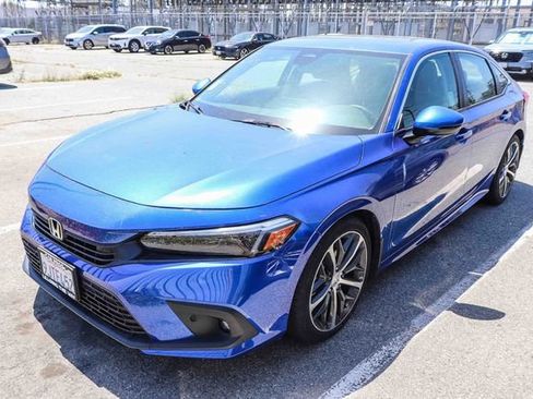 Used 2024 Honda Civic Touring image 4