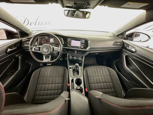 Used 2019 Volkswagen Jetta GLI FWD image 19