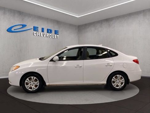Used 2010 Hyundai Elantra GLS FWD image 9