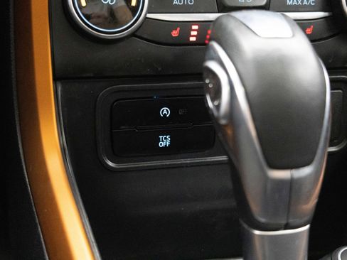 Used 2021 Ford EcoSport SE w/ SE Appearance Package image 35