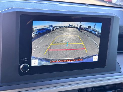 Used 2025 Toyota Tacoma SR5 AWD/4WD image 30