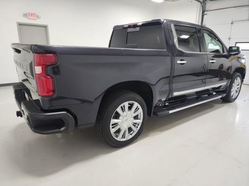Used 2023 Chevrolet Silverado 1500 High Country w/ High Country Premium Package AWD/4WD image 12