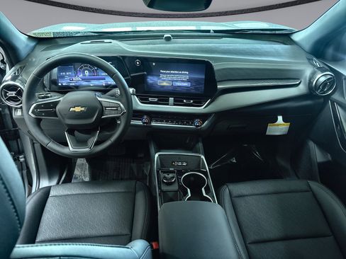 New 2026 Chevrolet Equinox LT w/ Convenience Package II AWD/4WD image 23