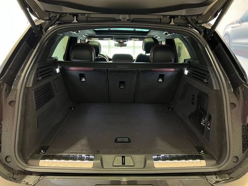 New 2025 Land Rover Range Rover Sport Dynamic SE AWD/4WD image 11