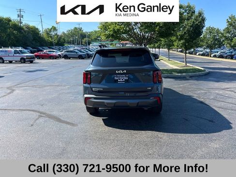 Certified 2024 Kia Sorento X-Line EX AWD/4WD image 7
