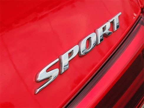 Used 2024 Honda Civic Sport image 12