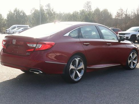Used 2019 Honda Accord Touring image 7