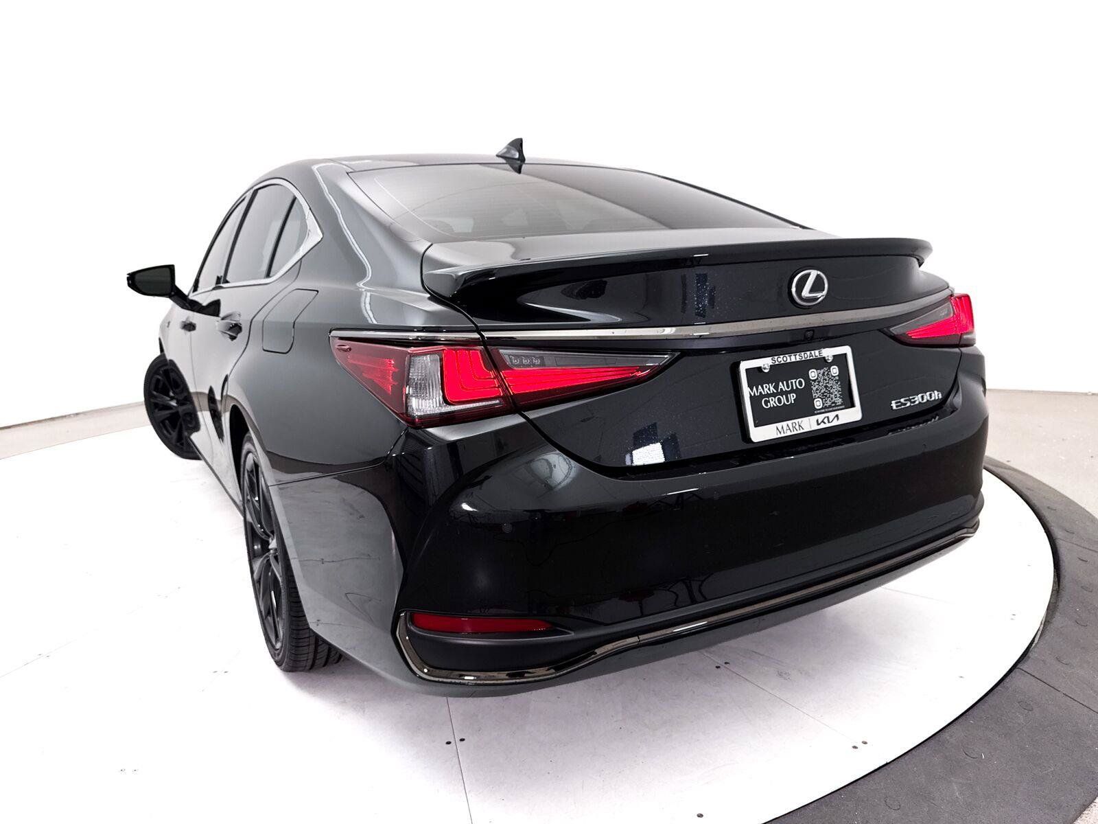 Used 2024 Lexus ES 300h F Sport w/ Accessory Package (Z1) FWD image 8