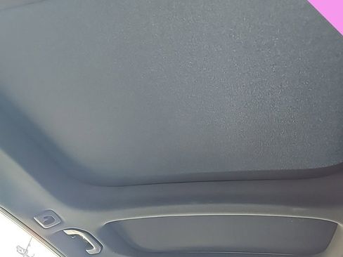 Used 2017 Mercedes-Benz E 400 4MATIC Wagon image 16