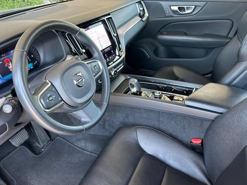 Used 2024 Volvo S60 B5 Core FWD image 10
