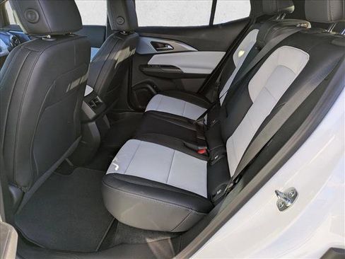 New 2026 Chevrolet Equinox EV LT image 13