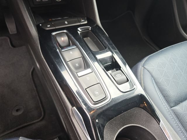 Used 2022 Chevrolet Bolt EUV LT w/ Convenience Package FWD image 15