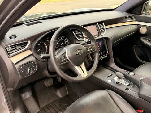 Used 2019 INFINITI QX50 Essential w/ Sensory Package AWD/4WD image 17