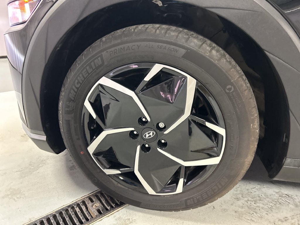 Used 2024 Hyundai Ioniq 5 SEL RWD image 9