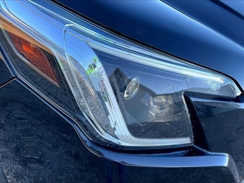 Used 2023 Subaru Forester Premium image 29