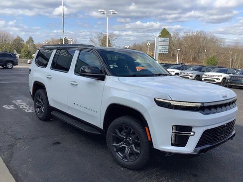 New 2026 Jeep Grand Wagoneer 4WD image 3