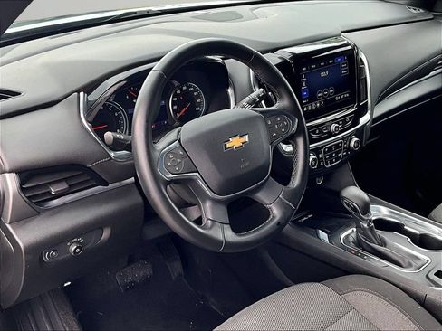 Used 2023 Chevrolet Traverse LT AWD/4WD image 15