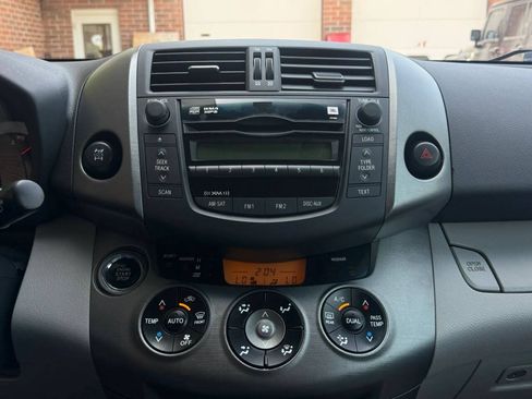Used 2011 Toyota RAV4 Limited w/ Limited Extra Value Pkg AWD/4WD image 10