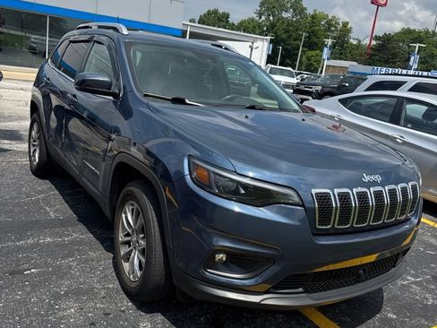 Used 2021 Jeep Cherokee Latitude Lux AWD/4WD image 3