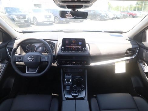 New 2026 Nissan Rogue Dark Armor AWD/4WD image 7