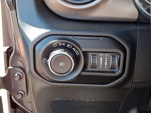 Used 2020 Jeep Wrangler Unlimited Sport AWD/4WD image 24