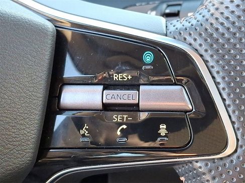 Used 2024 Nissan Ariya FWD image 24