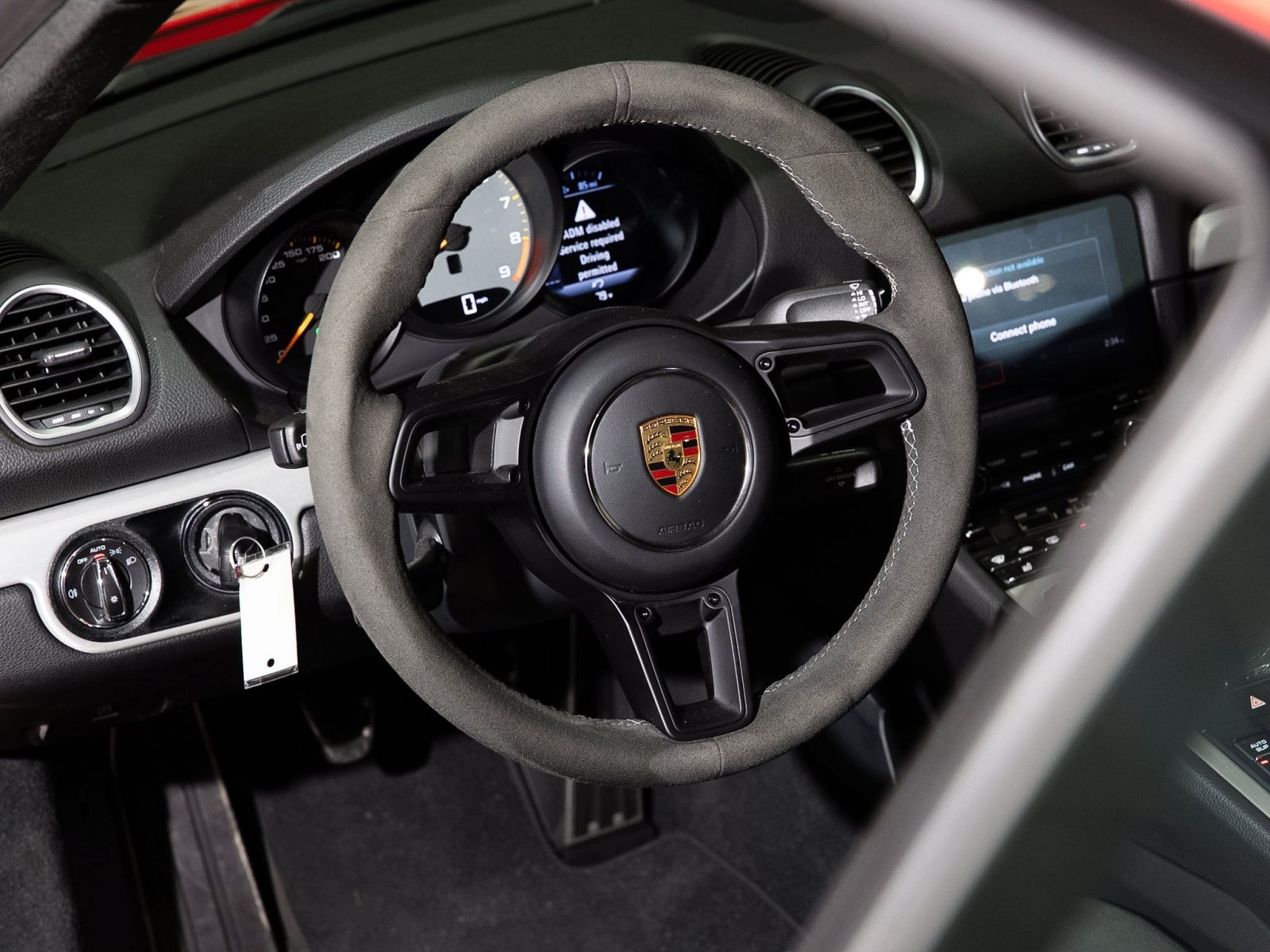 Used 2023 Porsche 718 Cayman GT4 RWD image 33