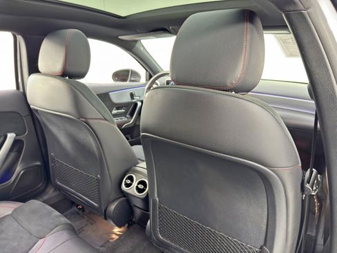 Used 2019 Mercedes-Benz A 220 A 220 w/ AMG Line & Premium Pa image 39