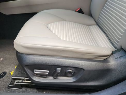 Used 2024 Toyota Camry SE w/ Audio Upgrade Package image 17