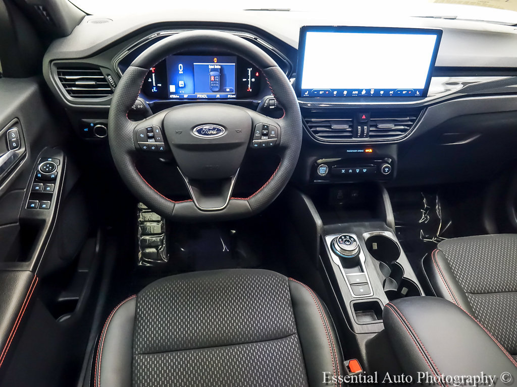 Certified 2025 Ford Escape ST-Line w/ Tech Pack #1 AWD/4WD image 14