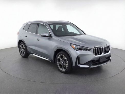 Used 2025 BMW X1 xDrive28i w/ Convenience Package AWD/4WD image 2