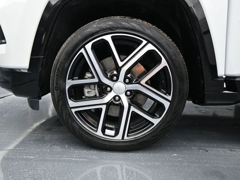 Used 2024 Jeep Compass Limited w/ Elite Group AWD/4WD image 30