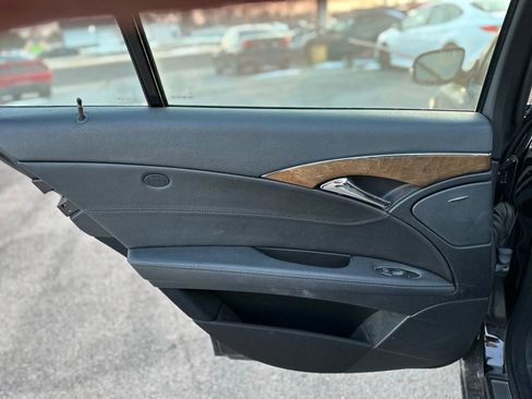 Used 2008 Mercedes-Benz E 350 Sedan image 21
