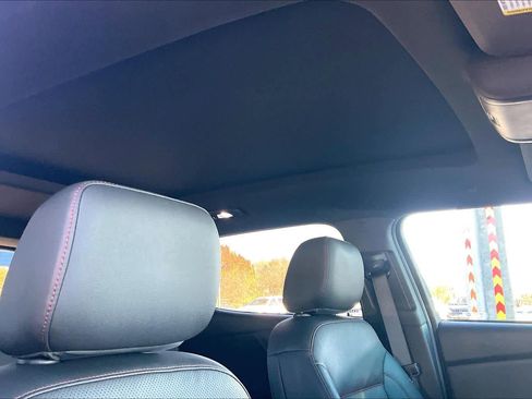 Used 2021 Chevrolet Blazer RS w/ Enhanced Convenience Package image 13