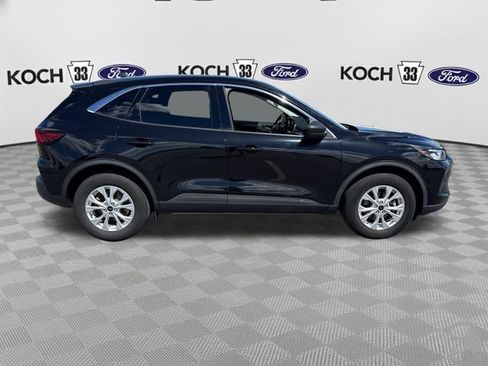 Used 2023 Ford Escape Active w/ Tech Pack #1 AWD/4WD image 9