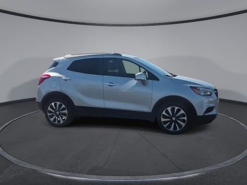 Used 2022 Buick Encore Preferred w/ Safety Package FWD image 9