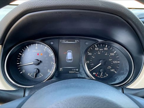 Used 2017 Nissan Rogue S FWD image 26