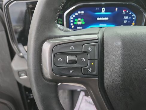 Used 2025 Chevrolet Silverado 2500 ZR2 w/ Technology Package image 23