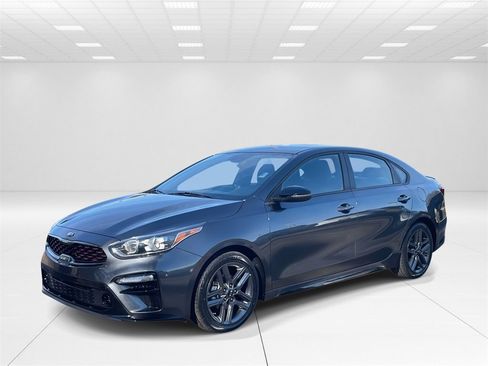 Used 2021 Kia Forte GT-Line image 3