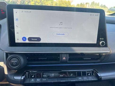Used 2025 Toyota Prius AWD image 12