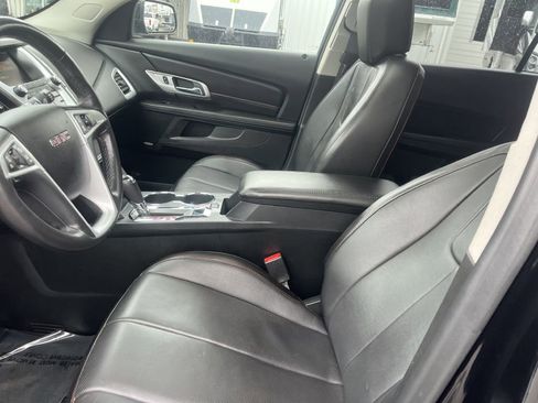 Used 2017 GMC Terrain SLT w/ Open Road Package FWD image 16