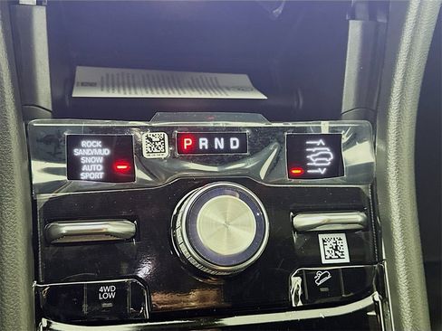 New 2025 Jeep Grand Cherokee L Overland image 12