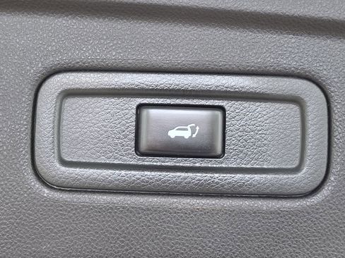 Used 2013 INFINITI FX37 AWD w/ Premium Pkg image 39