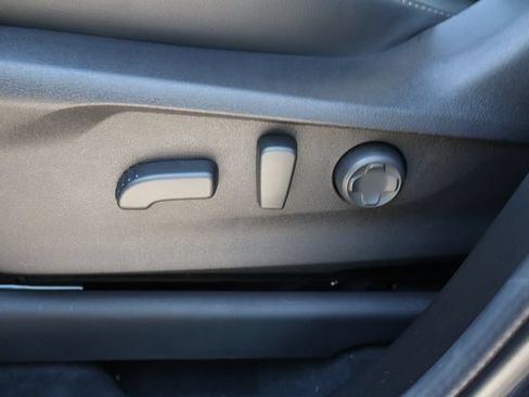 Used 2024 Subaru Ascent Touring w/ Popular Package #2 AWD/4WD image 11