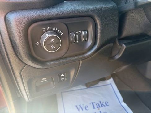 Used 2019 RAM 1500 Big Horn AWD/4WD image 12
